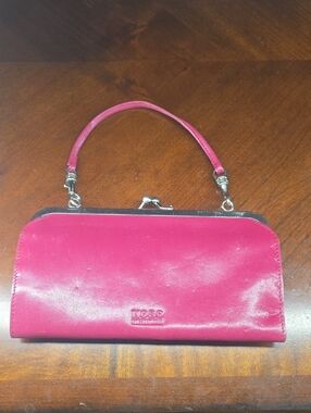 HOBO Fuchsia Kiss-Lock Leather Top-Handle Clutch